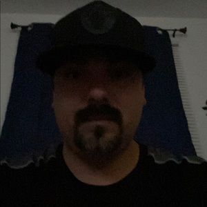 Meet your Posher, Javier